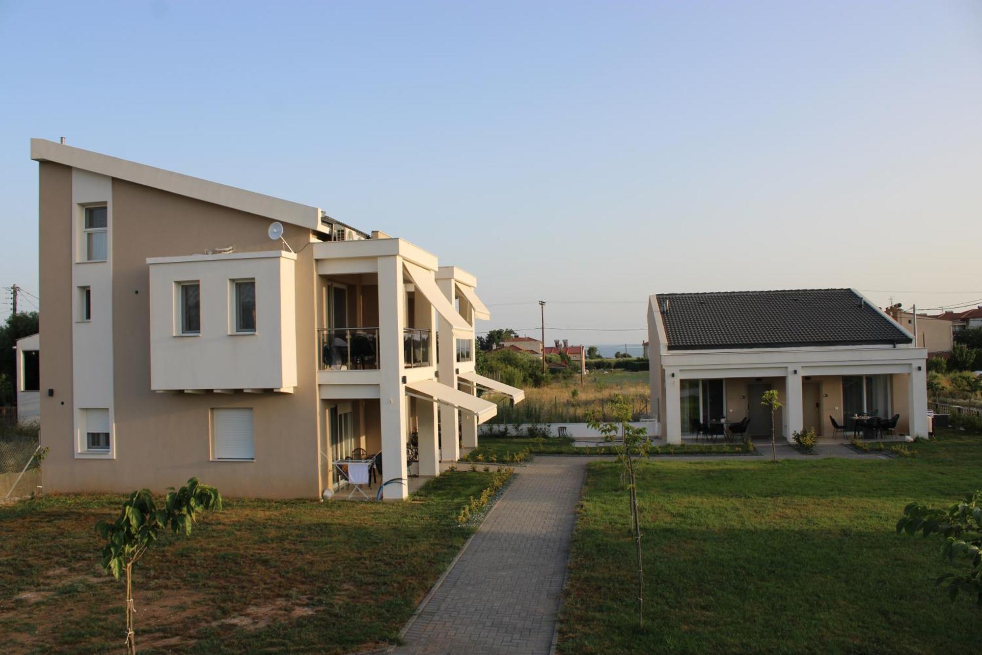 Bianco Mare Studios-Apartments Kalyves Polygyrou Exteriör bild
